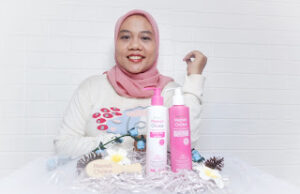 Trate el cabello con las opciones de mamá champú y acondicionador Merawat Rambut Dengan Mama's Choice Shampoo dan Conditioner