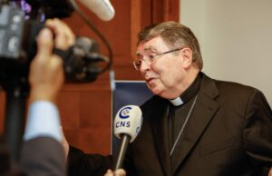 El cardenal nacido en Francia tiene décadas de experiencia diplomática en Américas, África French-born cardinal has decades of diplomatic experience in Americas, Africa