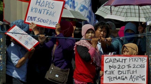 Unjuk rasa memperingati Hari Buruh Internasional, di Semarang, Jawa Tengah