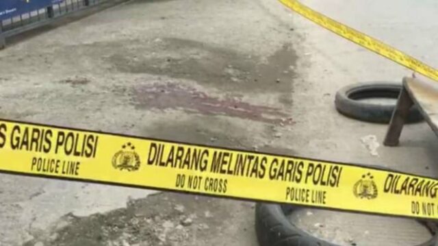 Ilustrasi garis polisi di tempat kejadian perkara.