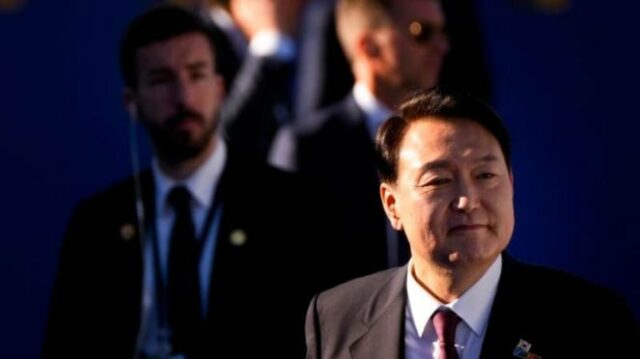 Eks Presiden Korsel Hadiri Sidang Terbuka, Muncul di Publik Pertama Kali Sejak Dimakzulkan