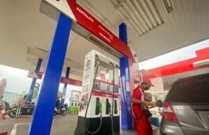Pertamina Patra Niaga continúa asegurando la distribución del combustible en Bengkulu Pertamina Patra Niaga Terus Pastikan Penyaluran BBM Di Bengkulu