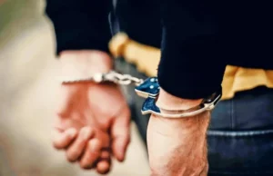 Hombre recientemente liberado de la cárcel celebrada por robo en la autopista Mumbai-Ahmedabad Maharashtra: 29-year-old man recently released from jail held for robbery on Mumbai-Ahmedabad highway