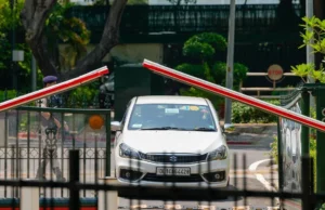 Tensiones de India-Pakistán: Convoy del Ministro de Asuntos Externos S Jaishankar para tener un vehículo adicional a prueba de balas India-Pakistan tensions: External Affairs Minister S Jaishankar's security enhanced with additional bulletproof vehicle