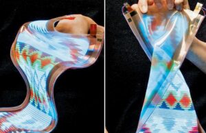 LG presenta la primera pantalla expandible del mundo LG unveils world’s first expandable display