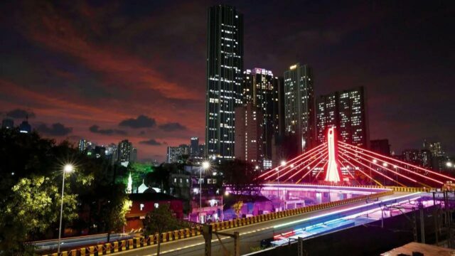Mid-Day Top News at this hour: Mumbai’s first cable-stayed railway overbridge inaugurated at Reay Road; Halfway through May, but Mithi river cleanup far from goal and more