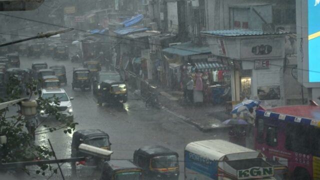 As Mumbai experiences unseasonal rains, experts share how change in weather can affect health