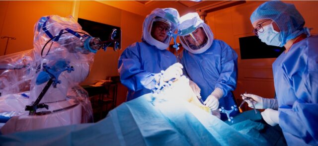 Singapore Surgeon Insights – Robotic Knee Replacement | PhysioActive Indonesia