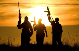 14 soldados paquistaníes asesinados en Baluchistán; BLA se hace responsable de las huelgas gemelas BLA claims responsibility for twin attacks killing 14 Pakistani soldiers in Balochistan