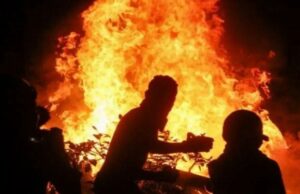 Thane: Muere de tres años cuando Fire Engulfs House en Kasara Thane: Three-year-old dies as fire engulfs house in Kasara