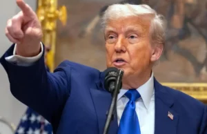 El presidente de los Estados Unidos, Donald Trump, se encuentra con la contraparte siria en Arabia Saudita Trump meets with Syria's former-insurgent-turned-leader in Saudi Arabia