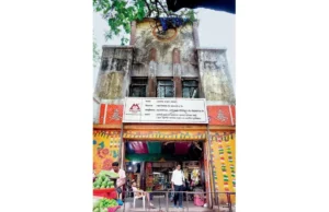 Descubriendo el estado de los edificios Art Deco fuera de Sobo SoBo ke bahar bhi Art Deco hai...