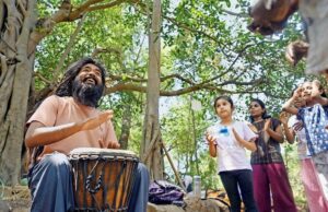 Cuando la tierra canta: cómo más músicos indios están usando su música para crear conciencia sobre el medio ambiente When the Earth sings: How more Indian musicians are using their music to raise awareness about the environment
