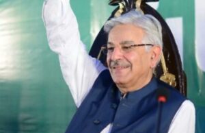 El ministro de Defensa de Pakistán dice que ‘nuclear’ no está en cartas en este momento en medio de tensiones de India-Pak India-Pak tensions: Pak defence minister says 'nuclear' not on cards right now