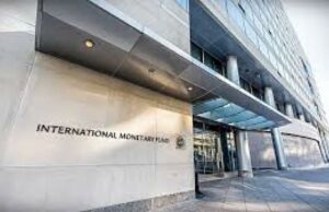 La gruesa neblina impacta la visibilidad en Taj Mahal, turistas decepcionados por la contaminación IMF approves USD 1 billion loan for Pakistan