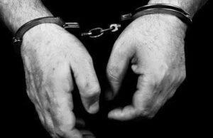 Cinco ciudadanos de Bangladesh arrestados por estadía ilegal en Navi Mumbai Five Bangladeshi nationals arrested for illegal stay in Navi Mumbai