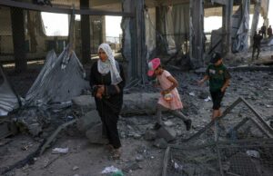 Al menos 21 mueren en ataques israelíes contra Gaza: Informe At least 21 die in Israeli attacks on Gaza: Report