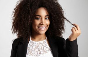 10 hacks para evitar las puntas abiertas para siempre 10 Hacks To Prevent Split Ends Forever