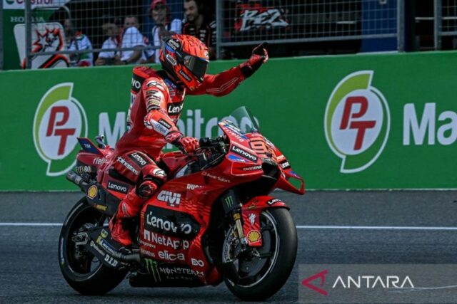 Marc Márquez apoderan la "posición de la pole" Gran Premio Aragón con un nuevo disco

