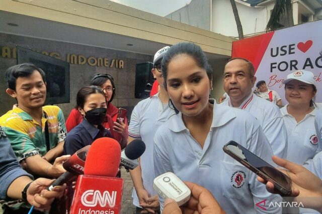 Indonesian Heart Foundation invita a las personas a controlar la Indonesian Heart Foundation invita a las personas a controlar la hipertensión como el comienzo de la prevención