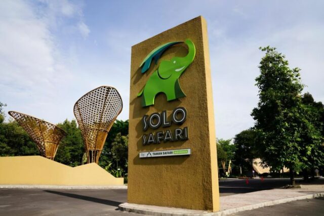 Destino turístico de Safari de solitario objetivo de destino turístico 5,000 visitantes por día durante las vacaciones escolares

