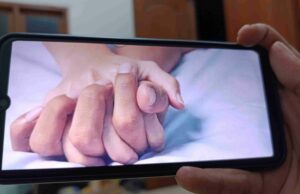 5 nombres arrastrados por el caso de video de Sukapura Syur, uno de ellos es el hijo de un funcionario de la aldea 5 nombres arrastrados por el caso de video de Sukapura Syur, uno de ellos es el hijo de un funcionario de la aldea