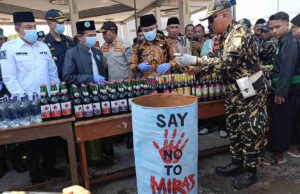 Pérdida de país de RP. 600 millones debido al alcohol ilegal en Probolinggo, ¡este es el hecho! Pérdida de país de RP. 600 millones debido al alcohol ilegal en Probolinggo, ¡este es el hecho!