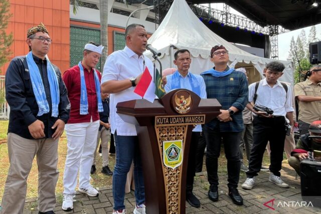 Bogor Regent Open Kabogorfest para restaurar la economía

