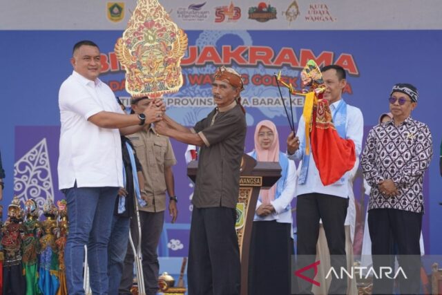 Título de las artes tradicionales, Bogor Regency Gobierno posee Binojakrama Padalangan Wayang Golek Purwa

