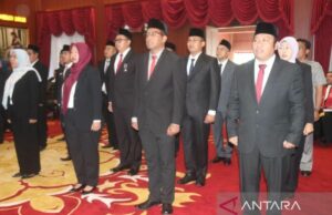 Bogor Regent instala 25 funcionarios para la aceleración de desarrollo regional Bogor Regent instala 25 funcionarios para la aceleración de desarrollo regional