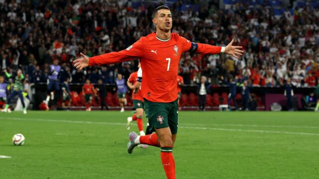 Todos los saludos Cristiano Ronaldo - Portugal monta elogios al patrón tras ganador en la semifinal de la liga de las naciones

