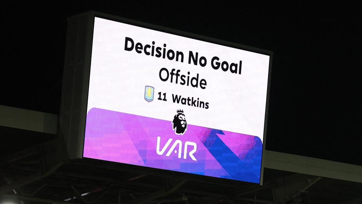 IFAB ajusta la regla de fuera de juego después de que el club sueco desgarra si encuentra laguna

