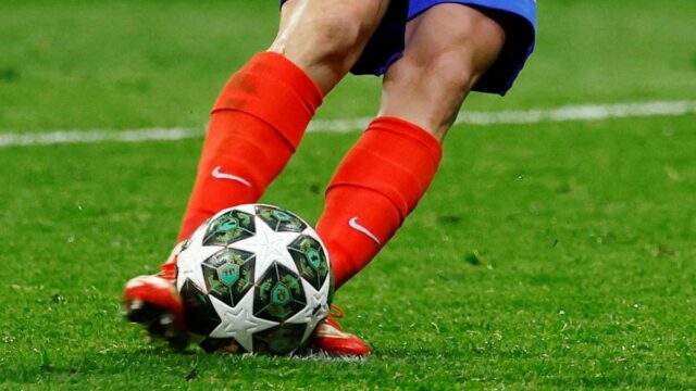 IFAB actualiza las leyes sobre patadas de penalización después del incidente de UCL de Álvarez: Rule-Change explicó

