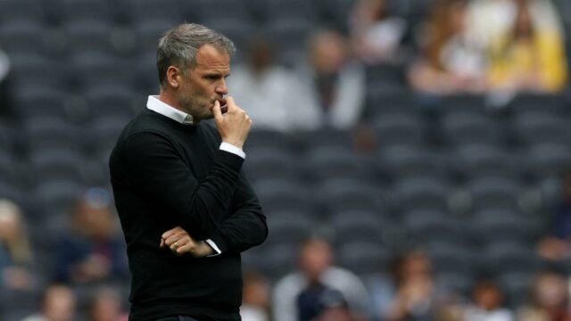 El entrenador del equipo femenino de Tottenham Hotspur, Robert Vilahamn, El entrenador del equipo femenino de Tottenham Hotspur, Robert Vilahamn, despidió después de la pobre temporada