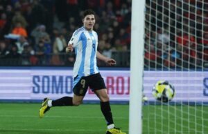 Alvarez anota ganadora como Argentina vence a Chile 1-0 en la Copa Mundial de la FIFA 2026 Calificador Alvarez anota ganadora como Argentina vence a Chile 1-0 en la Copa Mundial de la FIFA 2026 Calificador