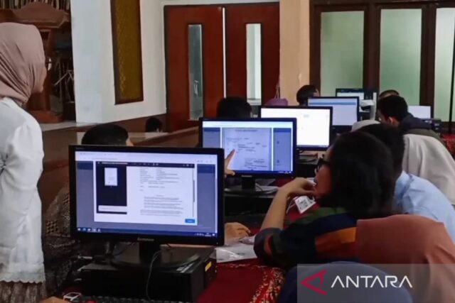 West Java SPMB Server en el proceso de verificación se ve obstaculizado

