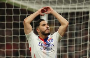 Manchester City firma a Cherki de Lyon en un contrato de cinco años Manchester City firma a Cherki de Lyon en un contrato de cinco años