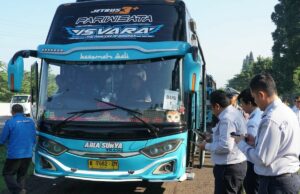 Kemenhub verifica 34 autobuses en el área de descanso de KM 45 Toll Jagorawi durante las vacaciones de Eid al -Adha Kemenhub verifica 34 autobuses en el área de descanso de KM 45 Toll Jagorawi durante las vacaciones de Eid al -Adha
