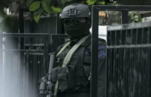 Destacamento 88 Terroristas sospechosos en Bima NTB Destacamento 88 Terroristas sospechosos en Bima NTB