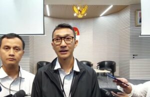 KPK dijo que Khofifah pidió ser planeado para ser reprogramado como testigo del caso de los fondos de subvenciones la próxima semana. KPK dijo que Khofifah pidió ser planeado para ser reprogramado como testigo del caso de los fondos de subvenciones la próxima semana.