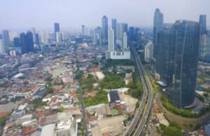 Esta encuesta demuestra que la mayoría de los indonesios son optimistas sobre la economía nacional en el futuro. Esta encuesta demuestra que la mayoría de los indonesios son optimistas sobre la economía nacional en el futuro.