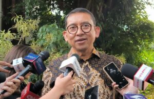 La respuesta al Fadli Zon sobre la crítica del Stairlift Borobudur Jawaban Menohok Fadli Zon soal Kritik Stairlift Borobudur