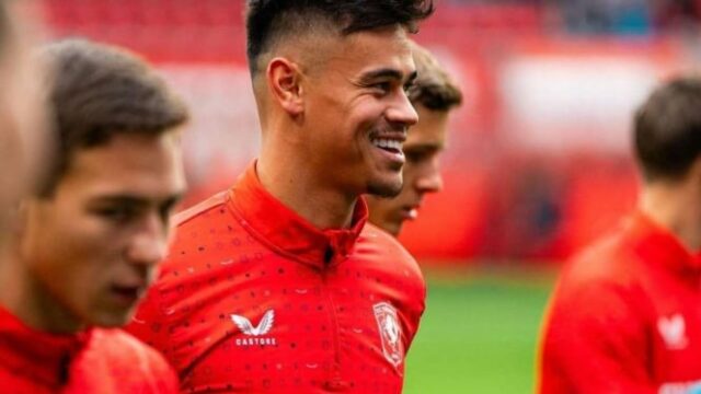 FC Twente Mees Hilgers, Patrick Kluivert 'Sungah' Manchester United

