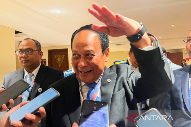 Ministerio de Transporte Evaluar el Proyecto SkyTrain Connect Tangsel y Bogor

