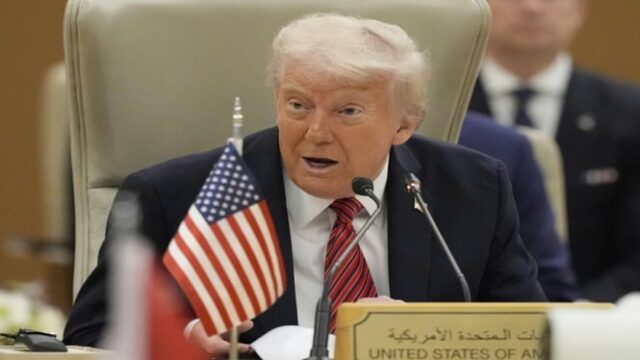 Trump Resmi Melarang Warga dari 12 Negara Masuk AS, Ini Daftarnya