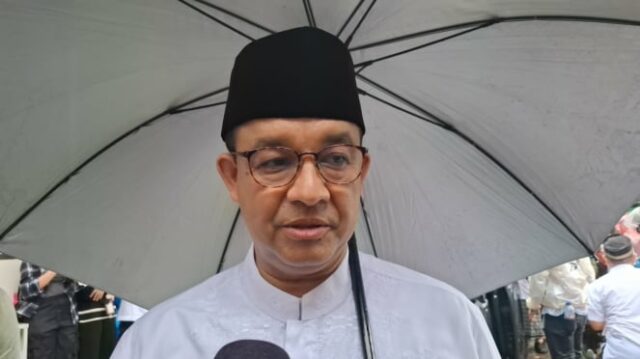 Bukan Cuma Anies, Ada Eks Ketua MK Salat Idul Adha di Masjid Al Azhar