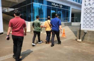 La cronología del hombre afirmó que los periodistas fueron arrestados por presuntamente exprimir al fiscal dok. istimewa