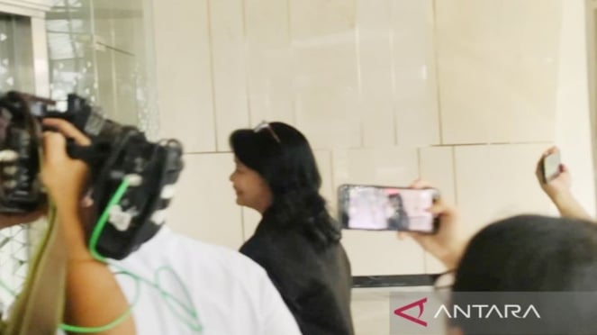 Wakil Menteri Pekerjaan Umum (PU) Diana Kusumastuti tiba di Kejagung