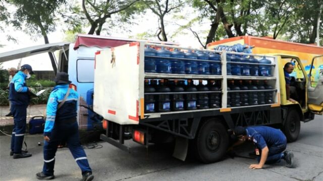 Kendaraan Berat yang Gagal Uji Emisi Bisa Terancam Denda Rp50 Juta Kendaraan Berat yang Gagal Uji Emisi Bisa Terancam Denda Rp50 Juta