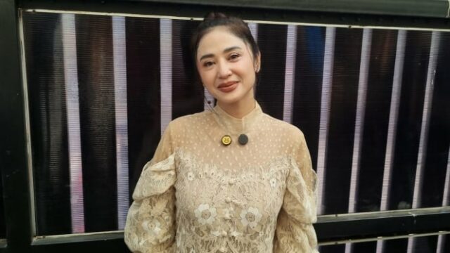 Dewi Perssik Kurban 17 Ekor Sapi, Ada yang Bobotnya Lebih dari 1 Ton